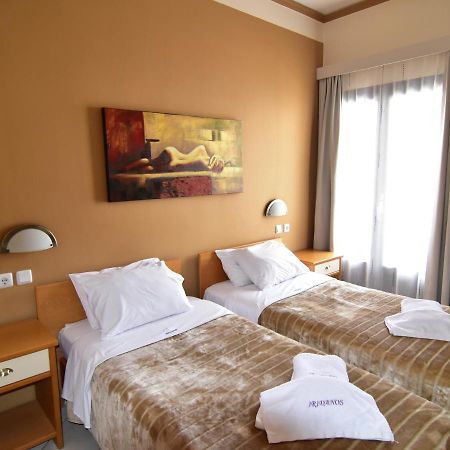 Iridanos Hotel Antikyra Exterior photo